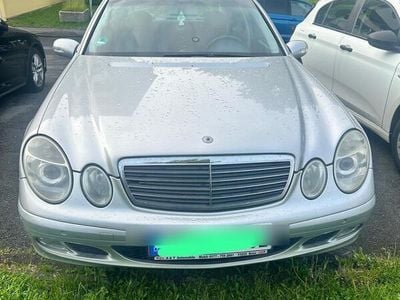 Mercedes E240