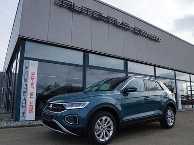 Neu VW T-Roc R 150 PS (110 kW) 2026 Blau SUV