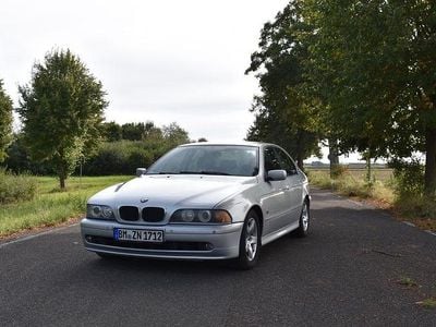 BMW 525