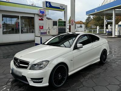 Gebraucht Mercedes C180 AMG 156 PS (114 kW) 2012 Weiß Coupé