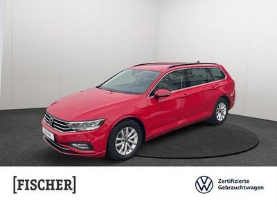 Rot Gebraucht 2023 VW Passat Business Kombi | 19.989 € (Superpreis)