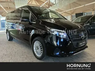 Gebraucht Mercedes V300 Avantgarde 237 PS (174 kW) 2025 Obsidianschwarz metallic Van / Kleinbus