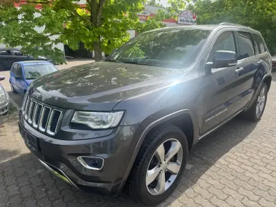 Begagnad Jeep Grand Cherokee Overland 250 HK (183 kW) 2013 Grå SUV