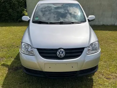 Gebraucht VW Fox 54 PS (39 kW) 2005 Silber Kleinwagen