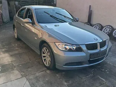 Gebraucht BMW 325 M Sport 218 PS (160 kW) 2006 Blau Limousine