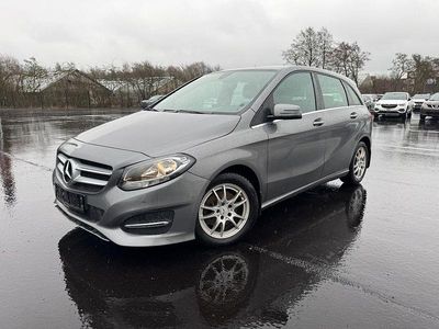 Usata Mercedes B200 Style 136 CV (100 kW) 2015 Grigio Monovolume