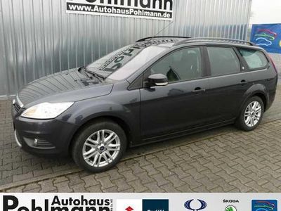 gebraucht Ford Focus Turnier 2.0 16V Ghia 1.HD/KLIMATRONIC/SITZHEIZ./AHK/PDC/TEMPOMAT/REGENSENSOR