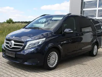 Gebraucht Mercedes V250 Edition 190 PS (139 kW) 2015 Cavansitblau Van / Kleinbus