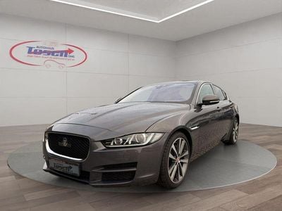Gebraucht Jaguar XE Portfolio 179 PS (131 kW) 2016 Dunkel grau metallic Limousine
