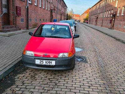 Rot Gebraucht 1995 Fiat Punto Kleinwagen | 1.500 €