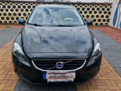 Usata Volvo V40 CC 120 CV (88 kW) 2014 Nero Station wagon