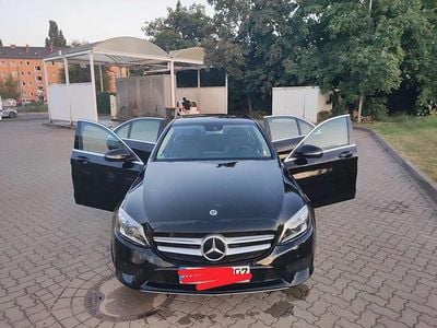 Gebraucht Mercedes C180 Avantgarde 156 PS (114 kW) 2019 Schwarz Limousine