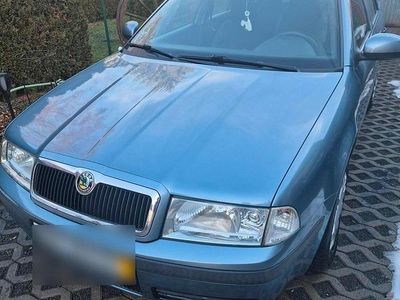 Gebraucht Skoda Octavia 101 PS (74 kW) 2010 Blau Kombi