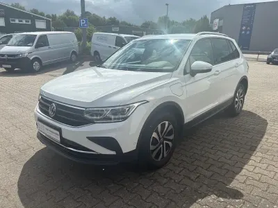 Gebraucht VW Tiguan Active 150 PS (110 kW) 2022 Weiß SUV