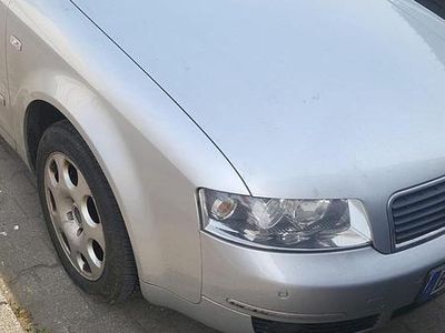 Gebraucht Audi A4 102 PS (75 kW) 2002 Silber Kombi