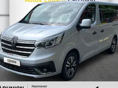Gebraucht Renault Trafic 170 PS (125 kW) 2025 Grau Van / Kleinbus