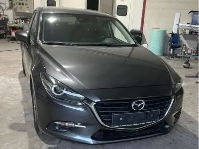 Używany Mazda 3 Exclusive-Line 120 KM (88 kW) 2017 Szary Hatchback