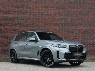 Używany BMW X5 Sport Line 489 KM (359 kW) 2024 Szary SUV