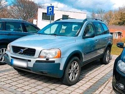 Usado Volvo XC90 185 HP (136 kW) 2003 Prateado SUV