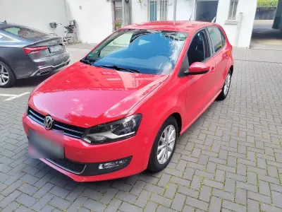 Gebraucht VW Polo 105 PS (77 kW) 2013 Rot Kleinwagen