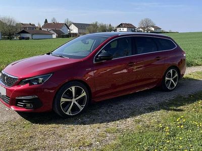 Gebraucht Peugeot 308 SW GT 131 PS (96 kW) 2020 Rot Kombi