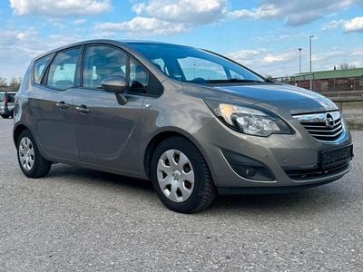Second-hand Opel Meriva 120 CP (88 kW) 2011 Argintiu Monovolum