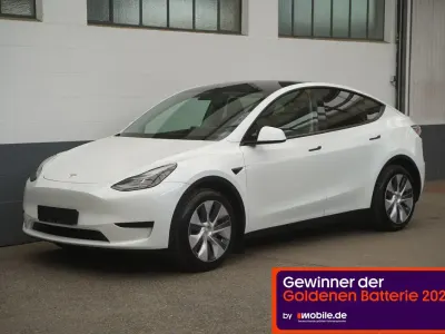 Käytetty Tesla Model Y Standard Range 219 kW (299 HP) 2023 Valkoinen Katumaasturi