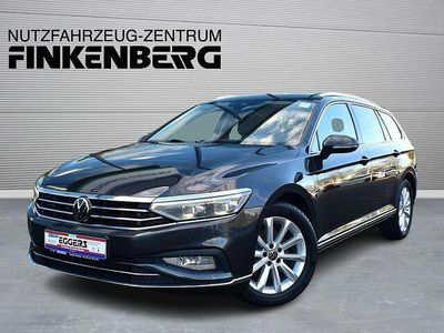 Usata VW Passat Elegance 150 CV (110 kW) 2021 Grigio Station wagon