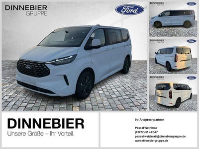 Gebraucht Ford Tourneo Titanium 136 PS (100 kW) 2025 Weiß Van / Kleinbus