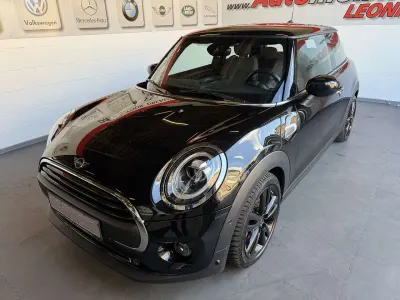 Gebraucht Mini ONE 102 PS (75 kW) 2020 Midnight black Kleinwagen