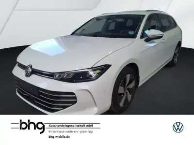 Używany VW Passat Business 150 KM (110 kW) 2025 Biały Kombi