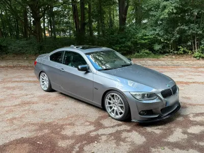 Gebraucht BMW 335 Performance 306 PS (225 kW) 2011 Grau Coupé