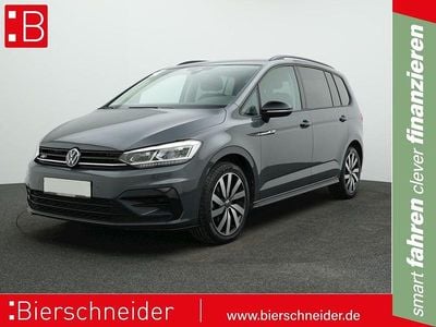 Grau Gebraucht 2024 VW Touran Highline Van / Kleinbus | 34.750 € (Fairer Preis)