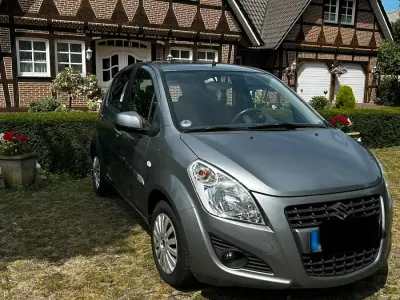 Gebraucht Suzuki Splash 94 PS (69 kW) 2013 Silber Kleinwagen