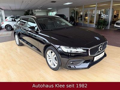 Gebraucht Volvo V60 Momentum 150 PS (110 kW) 2019 Schwarz Kombi