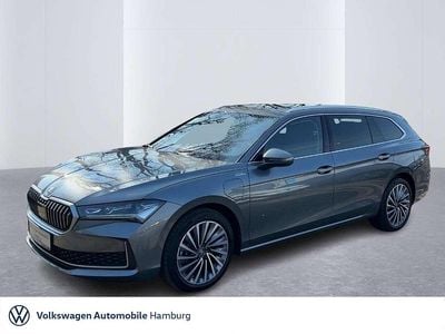 Gebraucht Skoda Superb LAURIN & KLEMENT 150 PS (110 kW) 2025 Graphitegrau metallic Kombi