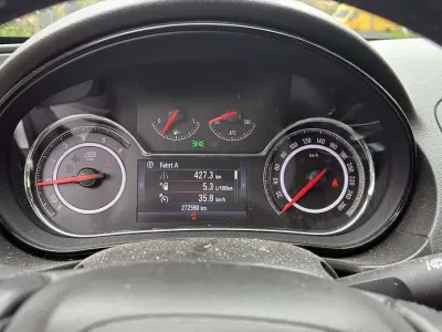 Gebraucht Opel Insignia Edition 136 PS (100 kW) 2017 Grau Limousine
