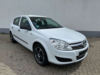 gebraucht Opel Astra Lim. Selection "110 Jahre"