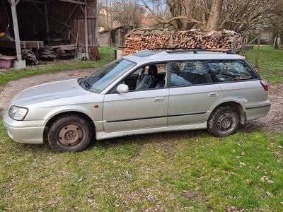 Usata Subaru Legacy 156 CV (114 kW) 2000 Argento Station wagon