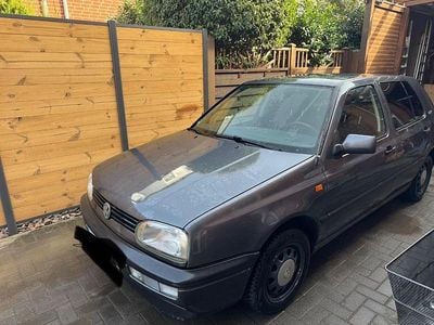 Gebraucht VW Golf III 75 PS (55 kW) 1991 Grau Kleinwagen