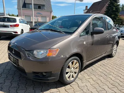Gebraucht Mitsubishi Colt 95 PS (69 kW) 2013 Braun Kleinwagen