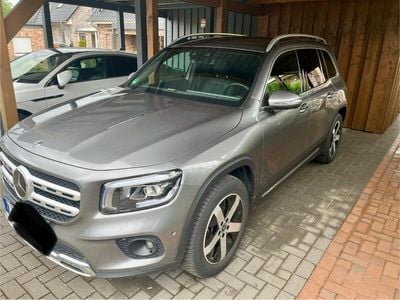 Mercedes GLB200