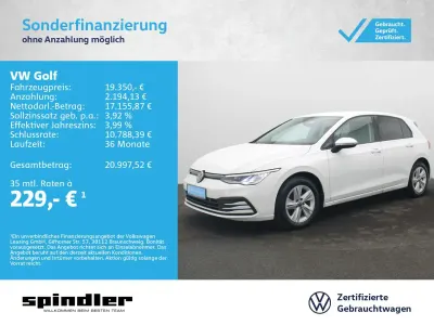 Gebraucht VW Golf VIII Life 150 PS (110 kW) 2022 Pure white Limousine
