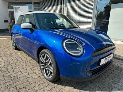 Gebraucht Mini Cooper Classic 135 kW (184 PS) 2024 Blazing blue Kleinwagen