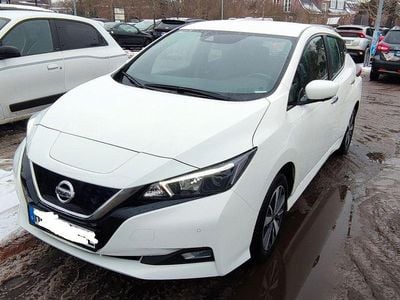 Weiß Gebraucht 2021 Nissan Leaf Acenta Kleinwagen | 12.890 € (Guter Preis)