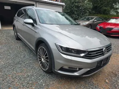 Gebraucht VW Passat Alltrack 150 PS (110 kW) 2016 Grau Kombi