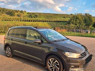 Gebraucht VW Touran Sound 116 PS (85 kW) 2017 Grau Van / Kleinbus