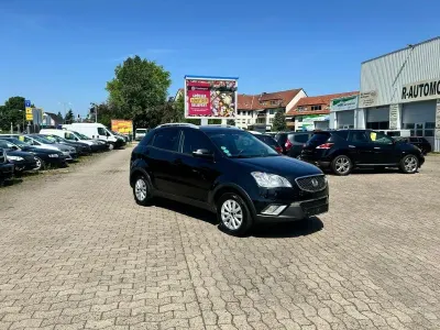 Gebraucht SsangYong Korando 175 PS (128 kW) 2012 Schwarz SUV