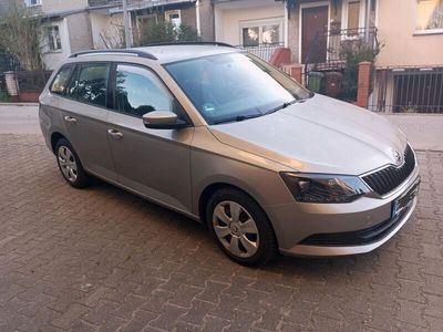 gebraucht Skoda Fabia 1.0 TSI Ambition LED Klima Tempomat