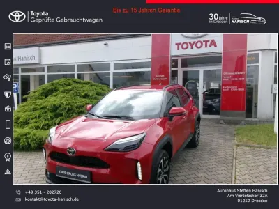 Neu Toyota Yaris Hybrid 131 PS (96 kW) 2026 Rot SUV